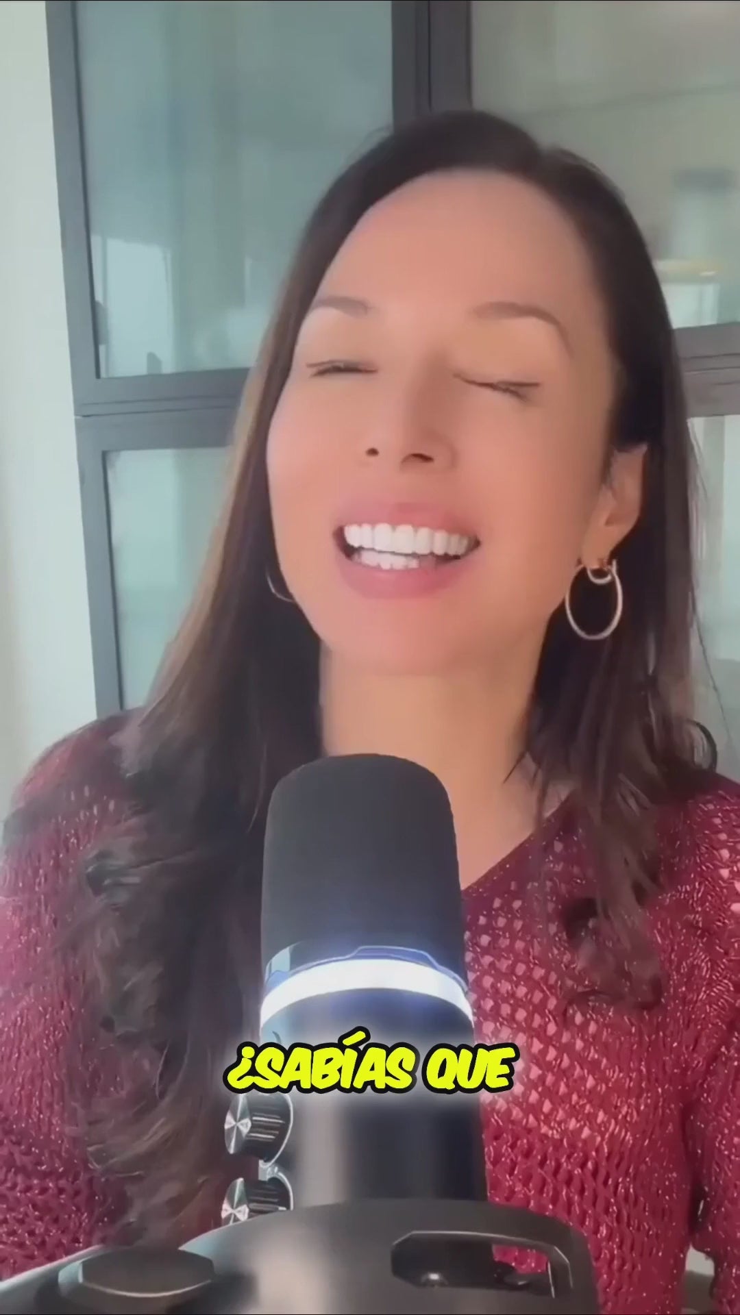 Cargar video: 